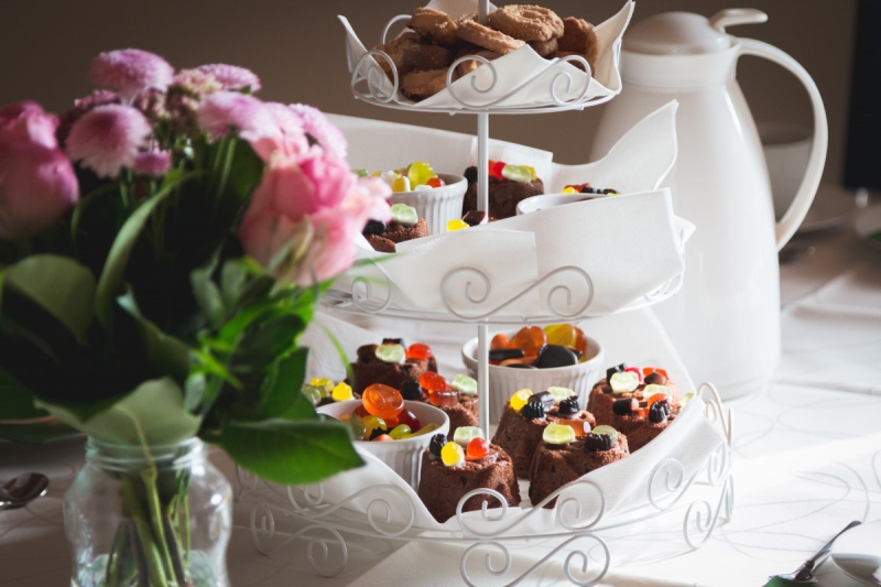 patisserie-SOLLIES PONT-min_pastries_dessert_cake_food_confectionery_chocolate_snack_restaurant-726323